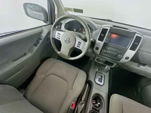 Used 2021 Nissan Frontier SV w/ SV Utility Package AWD/4WD image 9