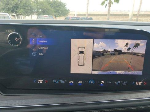 New 2025 Chevrolet Suburban Premier w/ Sun And Tow Package image 28