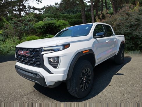 Used 2026 GMC Canyon Elevation w/ Convenience Package AWD/4WD image 3