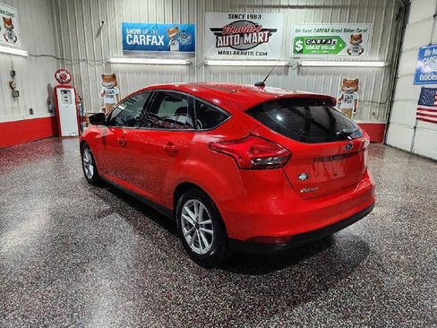 Used 2017 Ford Focus SE image 5