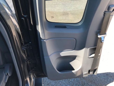 Used 2012 Toyota Tacoma 4x4 Access Cab V6 w/ TRD Sport Pkg image 18