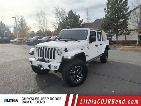 Used 2023 Jeep Gladiator Sport image 1