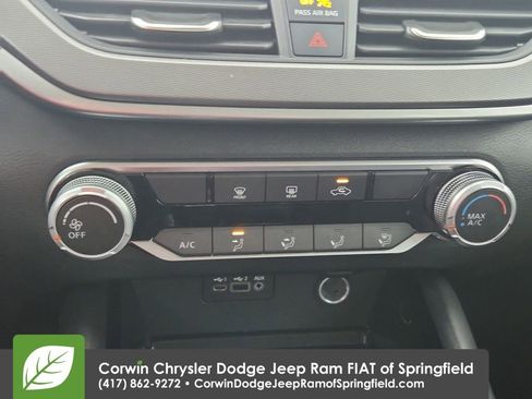 Used 2024 Nissan Altima 2.5 SR image 25