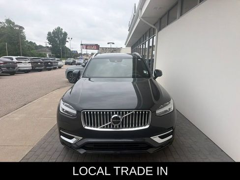Used 2022 Volvo XC90 T6 Inscription w/ Lounge Package AWD/4WD image 2