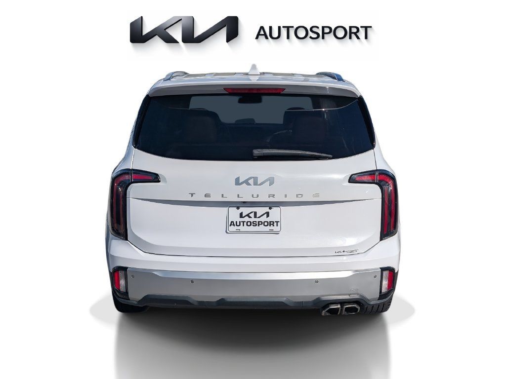 Certified 2024 Kia Telluride EX w/ EX Captain's Chair Package FWD image 7