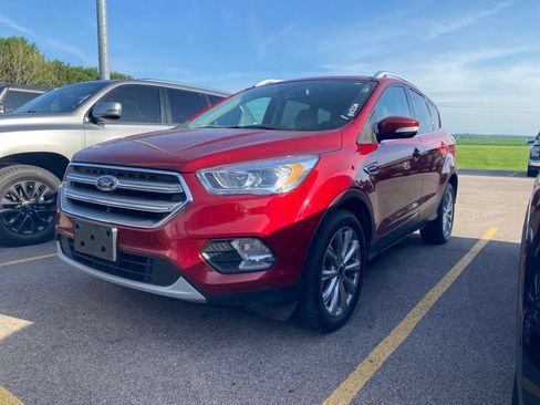 Used 2017 Ford Escape Titanium AWD/4WD image 16