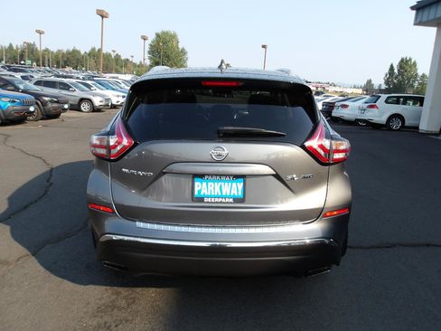 Used 2018 Nissan Murano SL w/ Moonroof Package AWD/4WD image 4