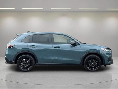 New 2027 Honda HR-V Sport image 2