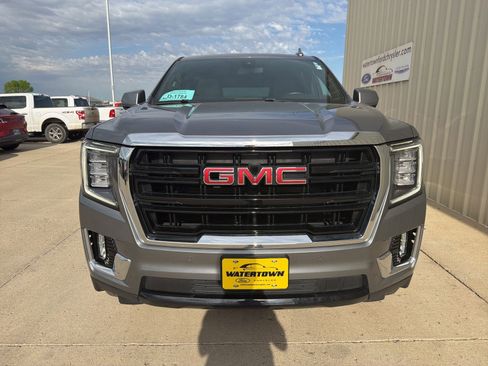 Used 2022 GMC Yukon SLE w/ Max Trailering Package AWD/4WD image 3