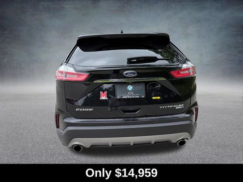 Used 2019 Ford Edge Titanium AWD/4WD image 4