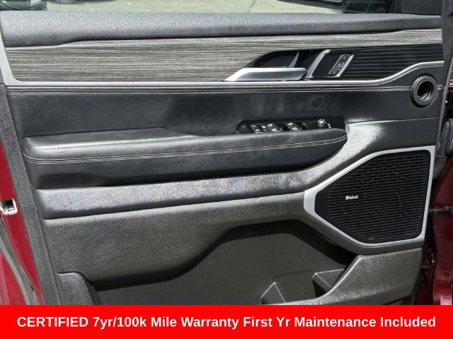 Used 2022 Jeep Wagoneer Series III w/ Premium Group I AWD/4WD image 27