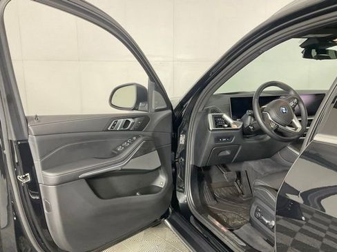 Certified 2025 BMW X5 xDrive50e w/ Premium Package AWD/4WD image 26