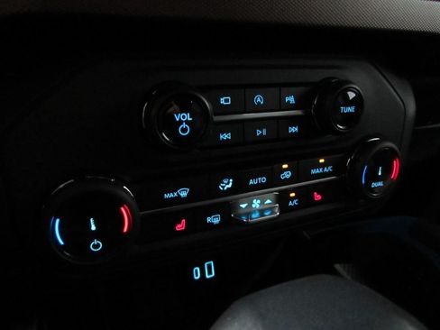Certified 2022 Ford Bronco Outer Banks AWD/4WD image 29