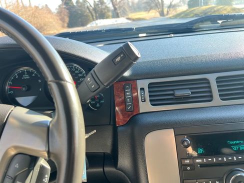 Used 2013 GMC Sierra 2500 SLT w/ SLT Convenience Package image 18