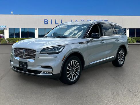Used 2021 Lincoln Aviator Reserve w/ Equipment Group 201A AWD/4WD image 3