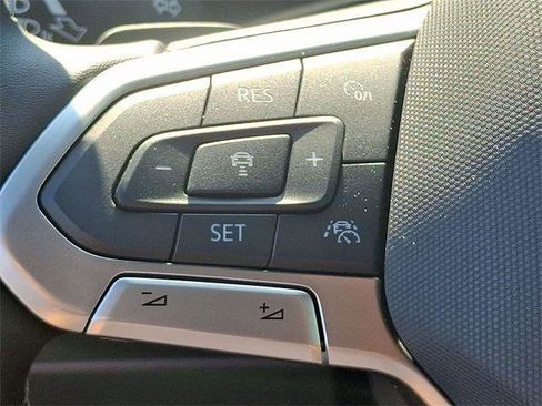 New 2025 Volkswagen Atlas Cross Sport SE image 19