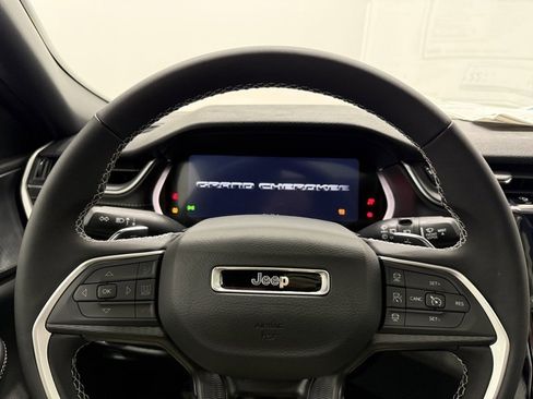 New 2025 Jeep Grand Cherokee Laredo X image 23