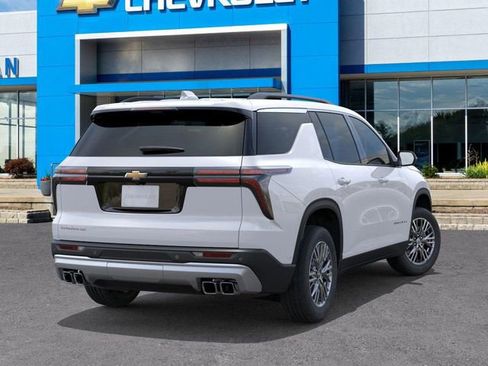 New 2026 Chevrolet Traverse LT w/ Driver Confidence Package FWD image 4