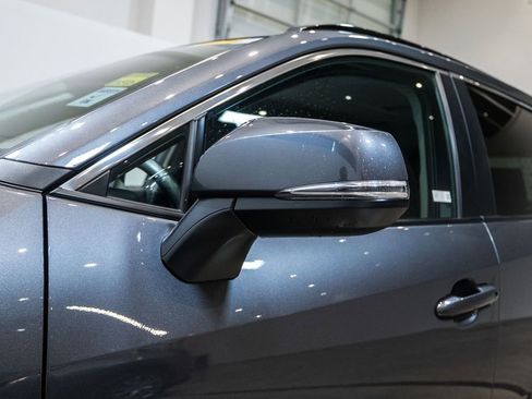 Used 2020 Toyota RAV4 XLE image 9