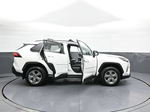 Certified 2024 Toyota RAV4 LE AWD/4WD image 41