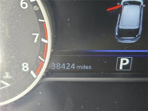 Used 2022 Nissan Murano SV image 25