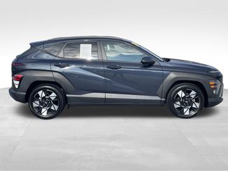 Used 2024 Hyundai Kona SEL video 2
