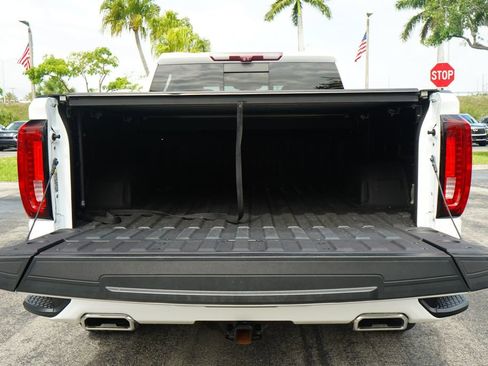 Used 2023 GMC Sierra 1500 Denali w/ Denali Reserve Package AWD/4WD image 17