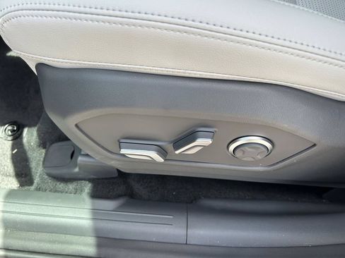 New 2026 Hyundai Santa Fe Limited FWD image 22