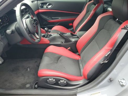 Used 2024 Nissan Z Performance w/ Floor Mat Package RWD image 5
