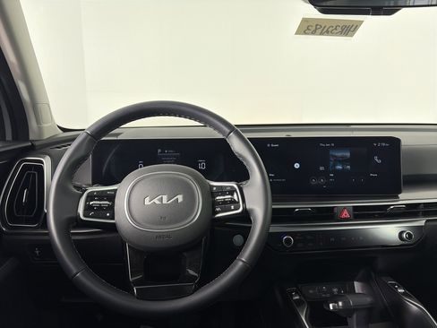 Used 2025 Kia Sorento S w/ Panoramic Sunroof Package image 20