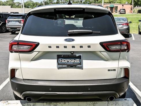 Used 2025 Ford Escape ST-Line w/ Tech Pack #1 AWD/4WD image 7