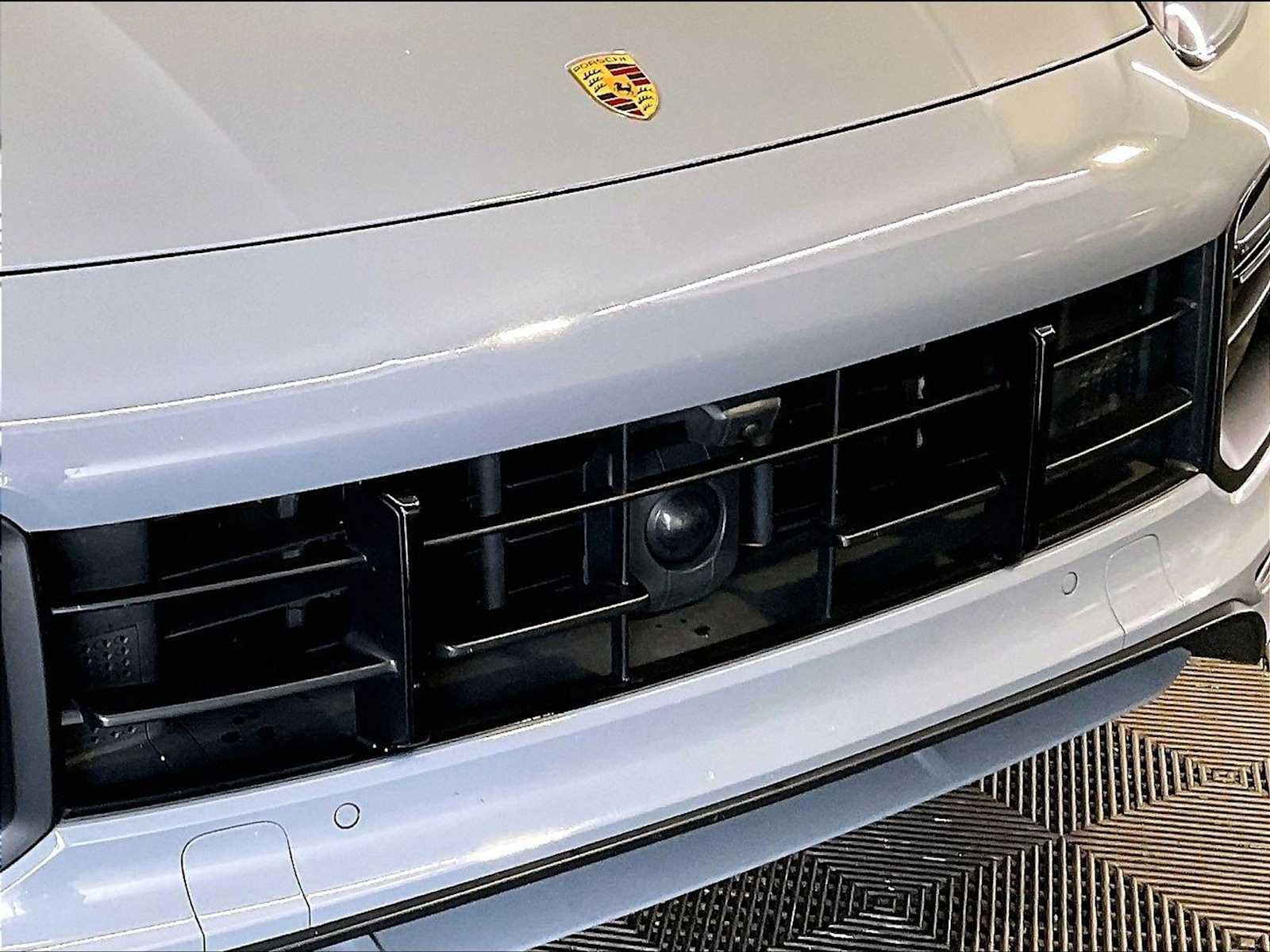 Certified 2022 Porsche Cayenne Turbo GT AWD/4WD image 34
