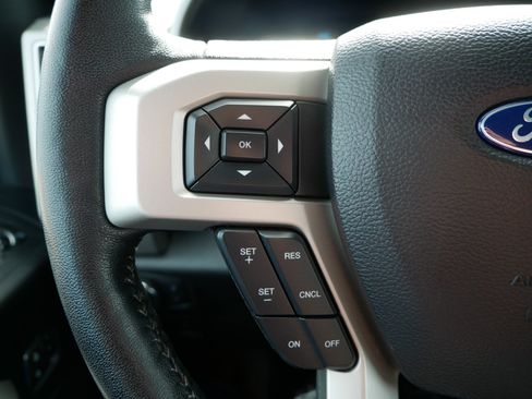 Used 2019 Ford F150 Lariat w/ Equipment Group 502A Luxury image 31