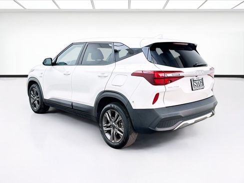 Used 2023 Kia Seltos LX AWD/4WD image 6