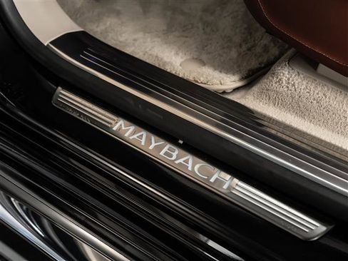 Used 2025 Mercedes-Benz Maybach GLS 600 4MATIC image 27
