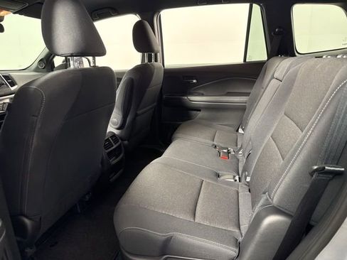 Used 2019 Honda Passport Sport image 17