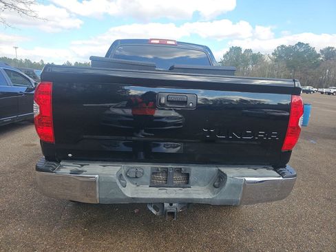 Used 2018 Toyota Tundra SR5 image 7
