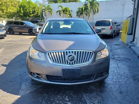Used 2010 Buick LaCrosse CXL image 2