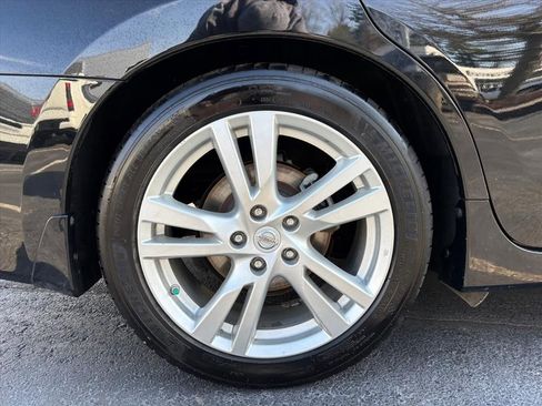 Used 2016 Nissan Altima 3.5 SL w/ 3.5 Technology Package image 26