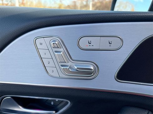 Used 2024 Mercedes-Benz GLE 450e 4MATIC image 14