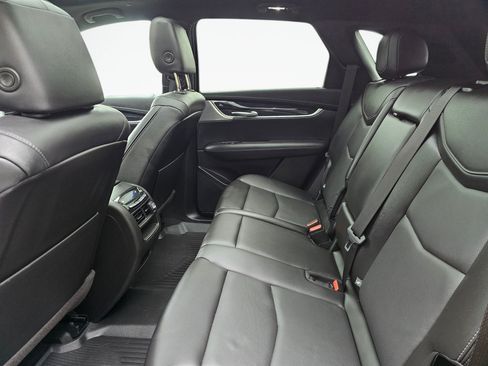 Certified 2023 Cadillac XT5 Premium Luxury w/ Technology Package AWD/4WD image 20