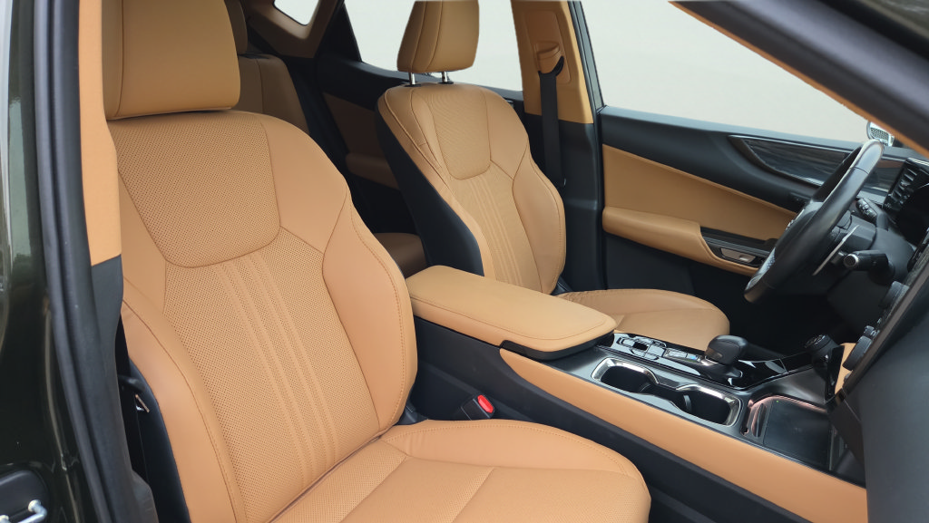 Used 2025 Lexus NX 350 AWD w/ Cold Area Package image 22