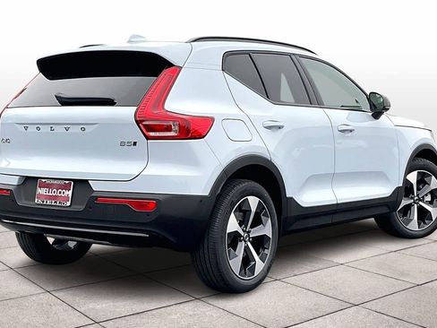 New 2026 Volvo XC40 B5 Plus w/ Protection Package Premier image 4