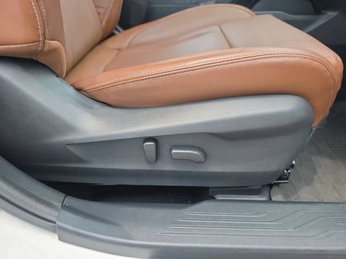 Used 2022 Subaru Outback Touring XT w/ Popular Package #2 AWD/4WD image 37