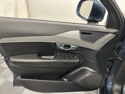 Used 2022 Volvo XC90 T5 Momentum w/ Advanced Package image 27