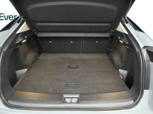Used 2023 Nissan Ariya FWD image 8