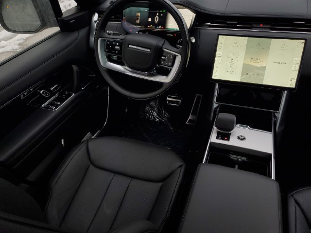 Certified 2026 Land Rover Range Rover Long Wheelbase SE AWD/4WD image 16