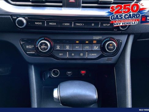 Used 2021 Kia Niro LXS FWD image 32