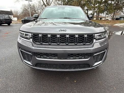 New 2026 Jeep Grand Cherokee Laredo image 34