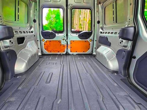 Used 2013 Ford Transit Connect XLT image 21